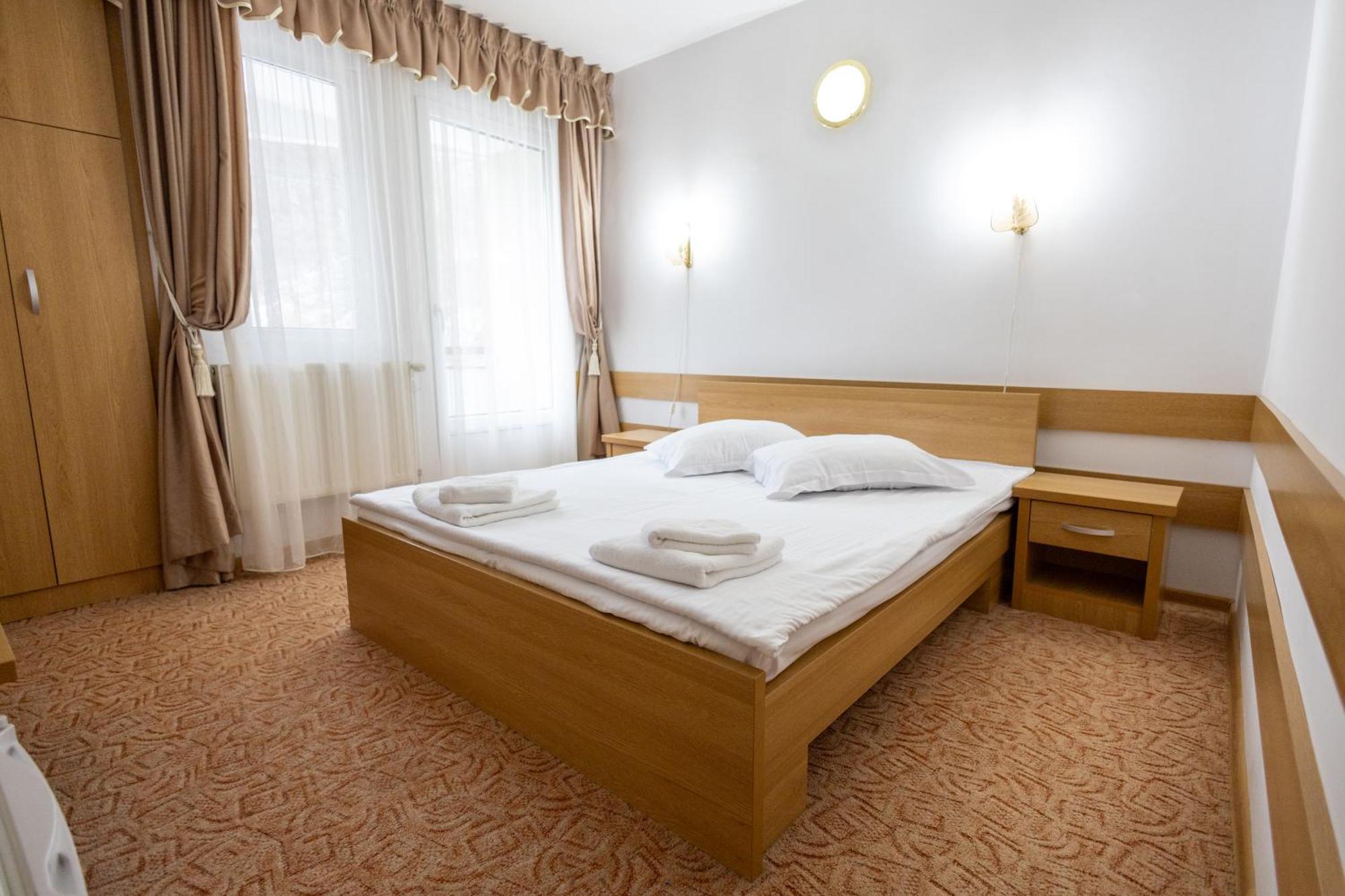Hotel Hefaistos - Sovata Ngoại thất bức ảnh