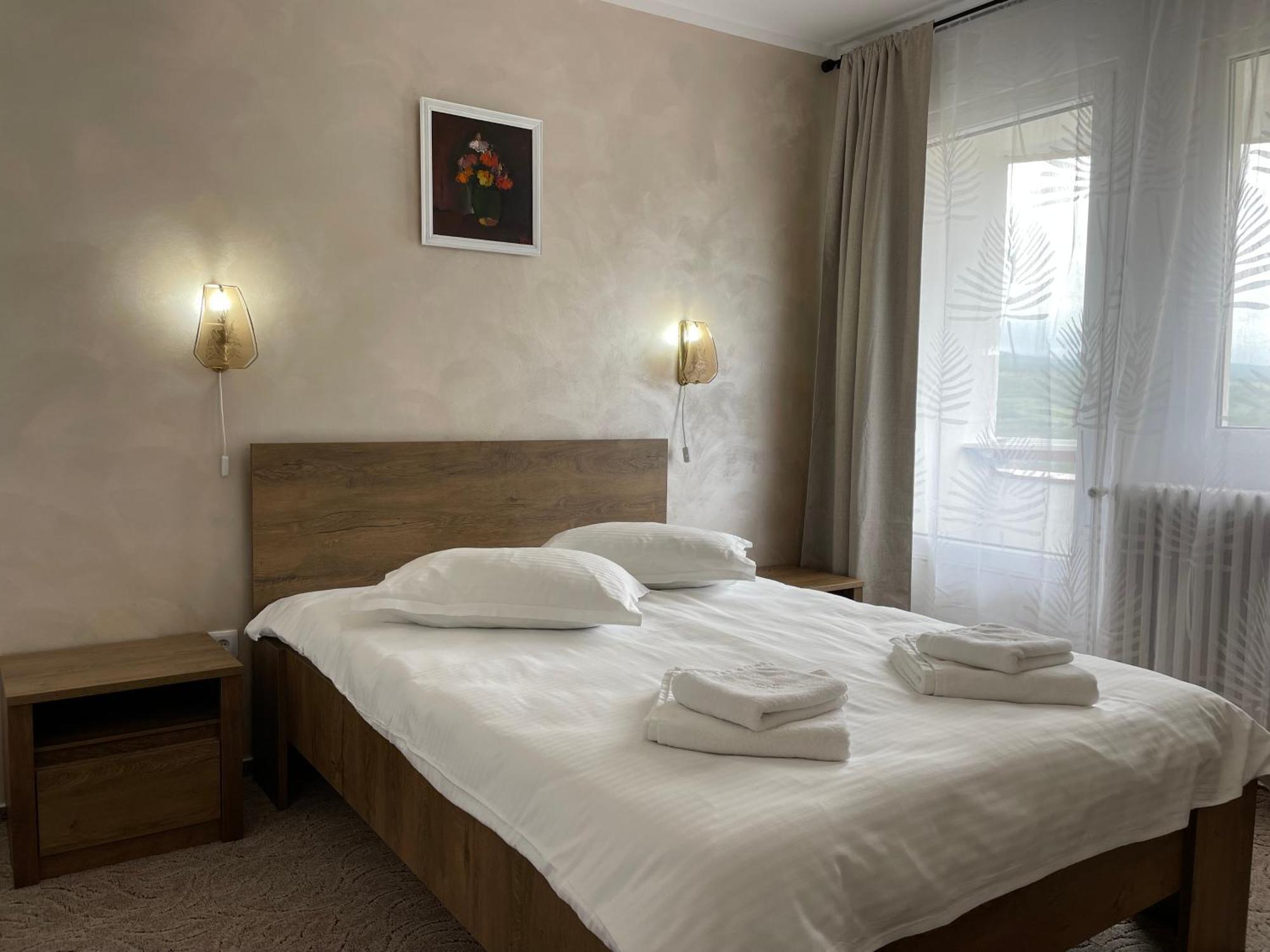 Hotel Hefaistos - Sovata Ngoại thất bức ảnh